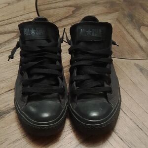 Women's All Black All Stars, Great Condition